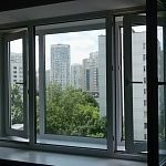 Установка дополнительного окна снаружи для увеличения шумоизоляции комнаты